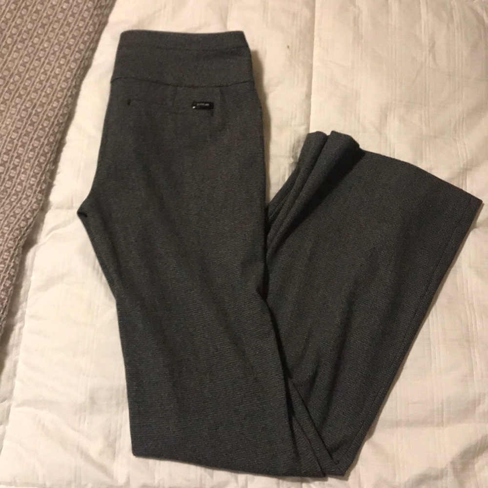 Women’s trousers